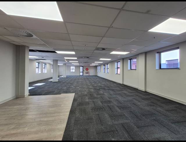 306M² OFFICE TO LET IN WAVERLEY